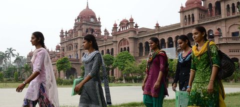 Learn About Study Abroad: Overview, Suggestions, Knowledge, Details, and Helpful Tips